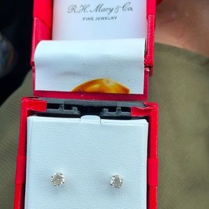 COPY - 14k white gold 5/8 cttw diamond stud earrings